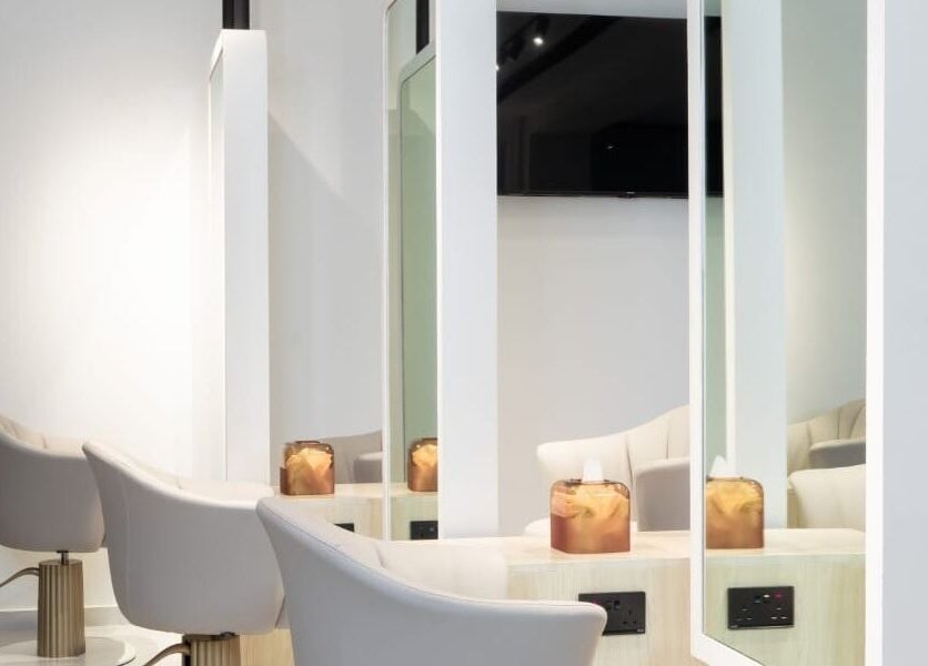 Stylish salon mirrors at Huracan By Amel - Ladies, Dubai, Dubai, AE highlight modern elegance and comfort.