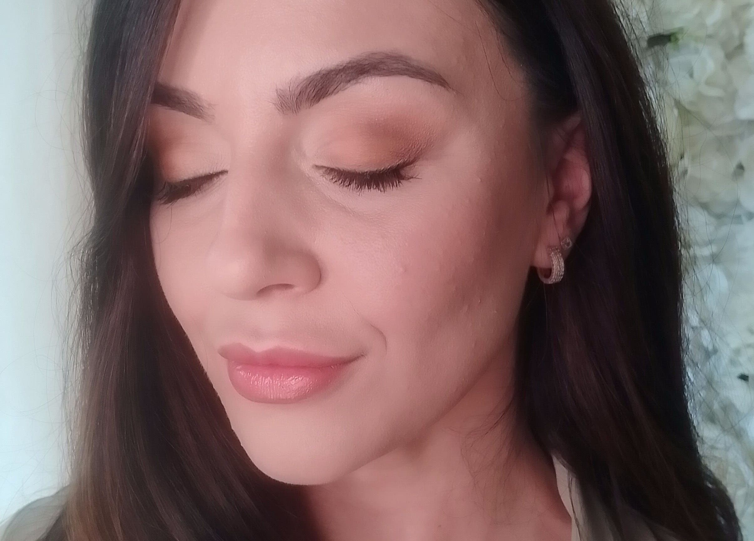 Makeup artistry at Jamie Elle Hair Makeup Extensions, Southport, Queensland, AU. Natural beauty with soft tones.