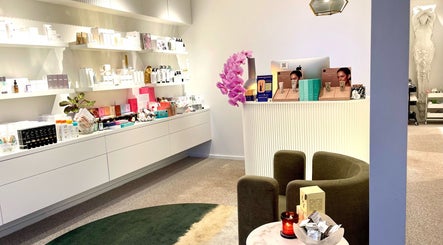 The Beauty Bar