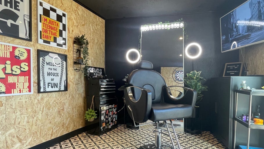 Hình ảnh 1 của Barbering by Mel - Home studio (Booking link for my regular clients only)