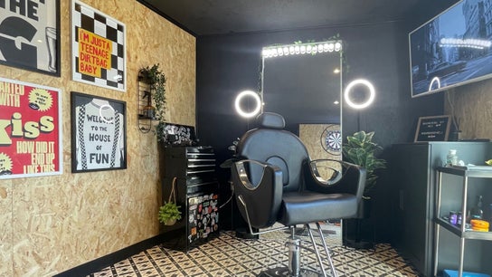 Barbering by Mel - Home studio (Booking link for my regular clients only)