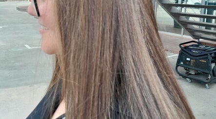 Glamour Hair Nails Beauty