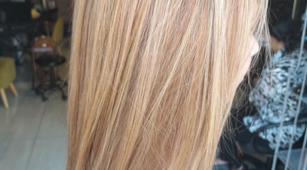Glamour Hair Nails Beauty vaizdas 2