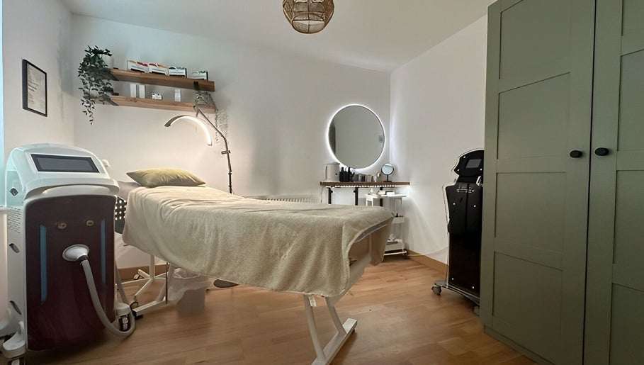 The Clavering Beauty Studio image 1