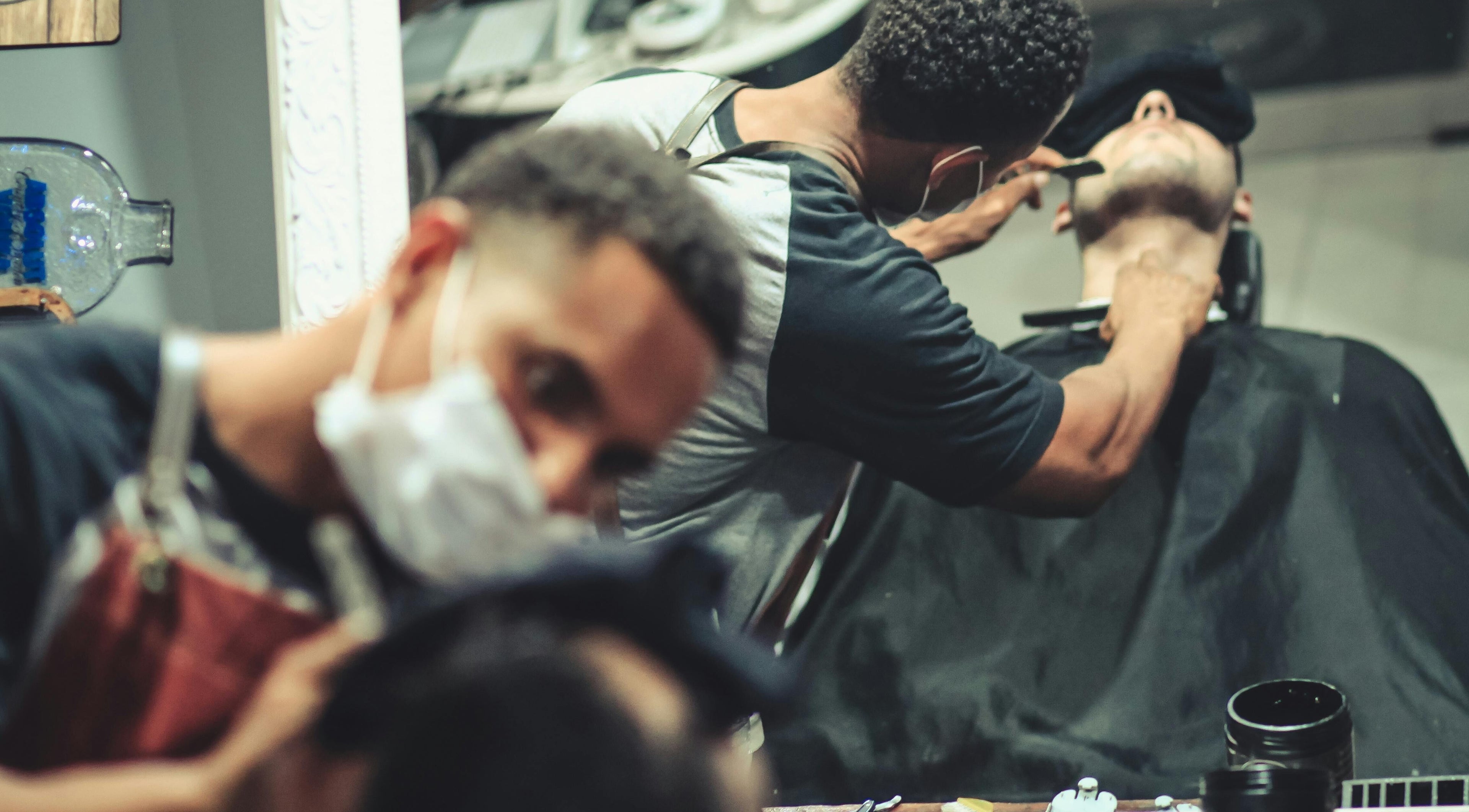 فني حلاقة محترف يقدم خدمة الحلاقة في Fresha The Barber، الرياض، منطقة الرياض، السعودية.