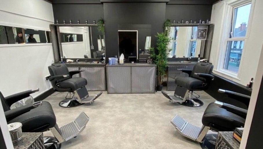 Choppers Barbers - Terenure image 1