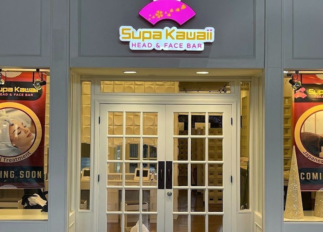 Front view of Supa Kawaii Head & Face Bar in Independence, Missouri, US.
