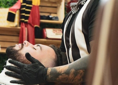 Servicio de afeitado en Circus Barber San Bernardo, Madrid, Comunidad De Madrid, ES.