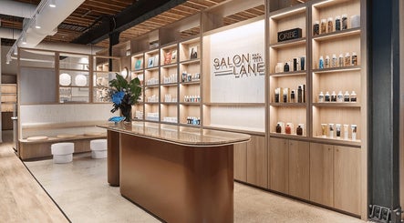 Elegant salon interior at The Colour House | Bondi | Blonde Specialist, Sydney, New South Wales, AU.