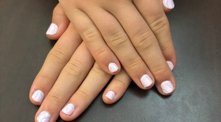 KJNails image 2