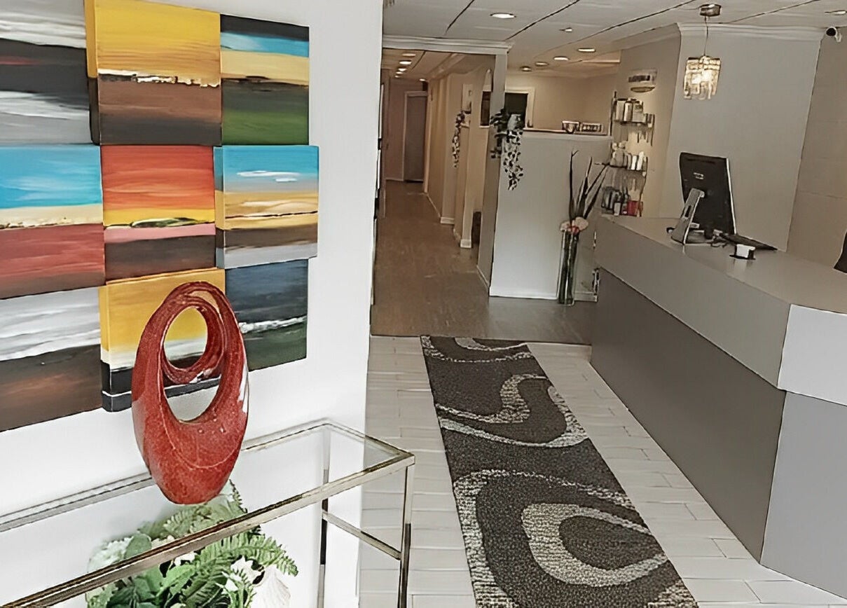 Reception area at Beauty Destination Brow and Wax Bar (BURLINGTON), modern decor, Burlington, Ontario, CA.