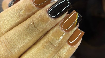 Valeria nails image 3