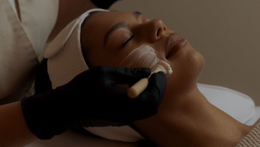 A relaxing facial treatment at RESET BEAUTY BAR BRISBANE in Milton, Queensland, AU, enhancing skin radiance.