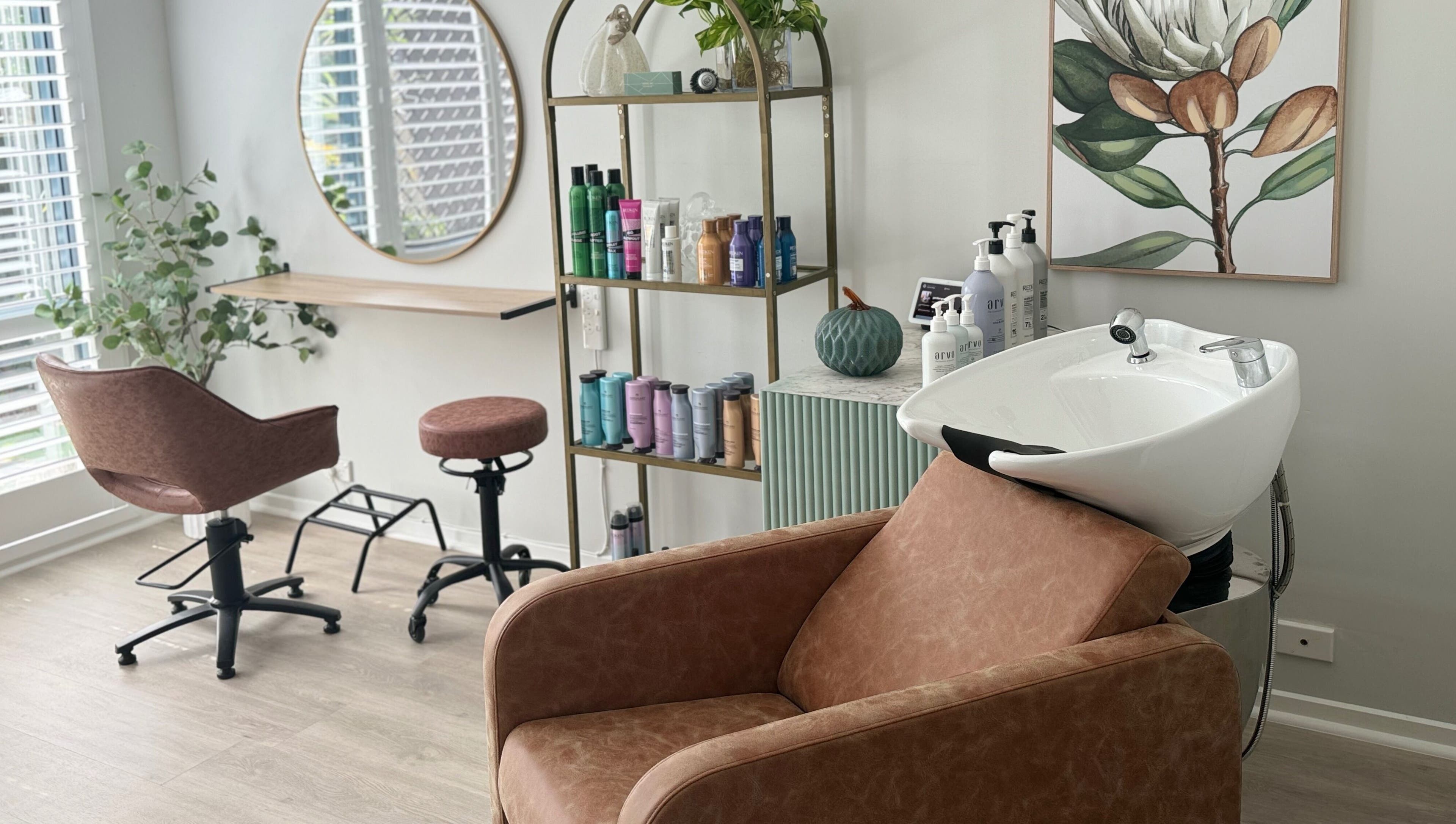Studio 12 - Hair By Fiona in Thornlands, Queensland, AU offers a stylish, serene salon space with modern amenities.