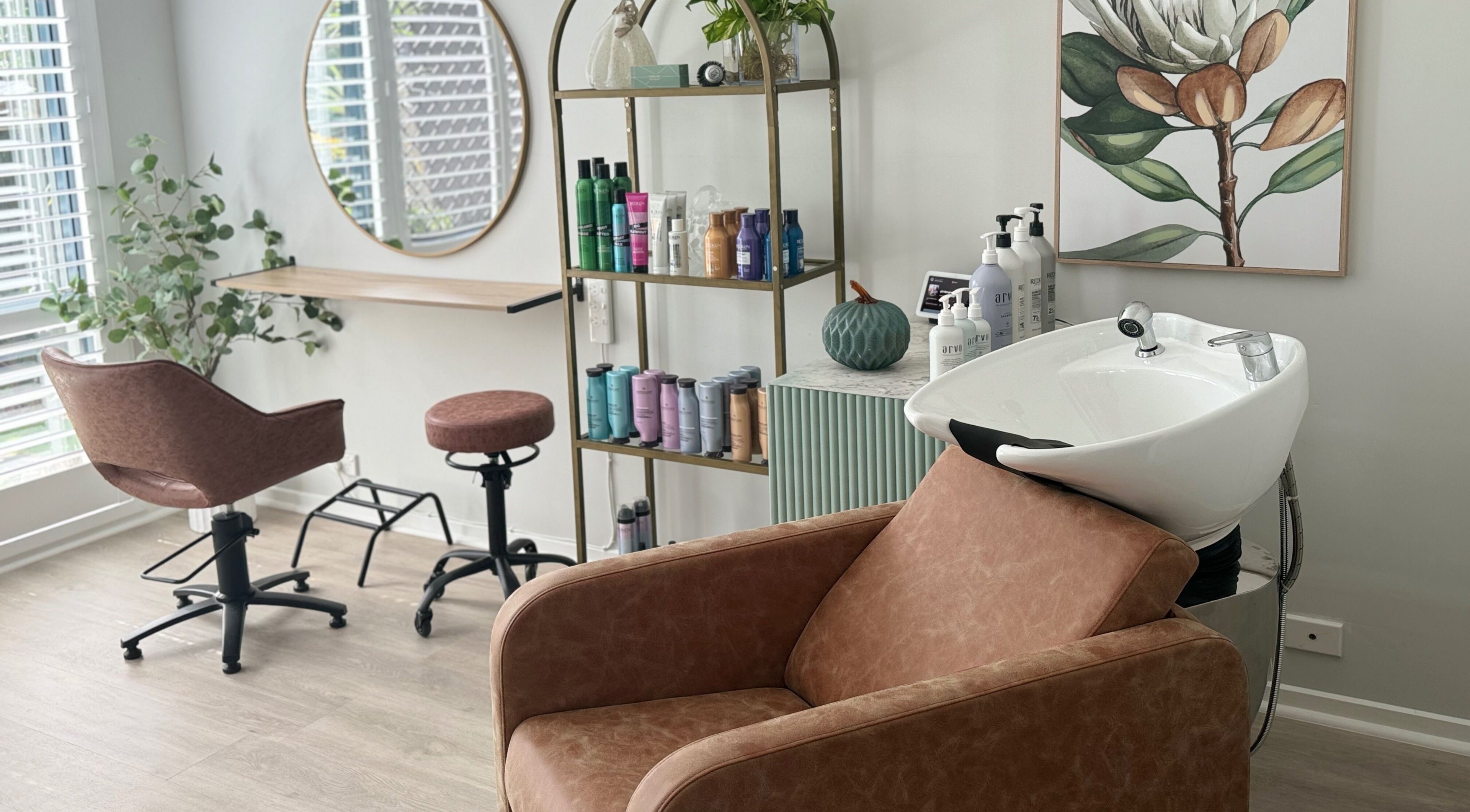 Studio 12 - Hair By Fiona in Thornlands, Queensland, AU offers a stylish, serene salon space with modern amenities.