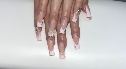 NAILTECHJANICE image 3