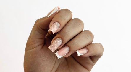 BLuna Nails image 3