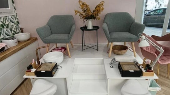 Trendy y Nails Poble Sec