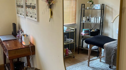 Zafirah Aesthetic Studio image 3