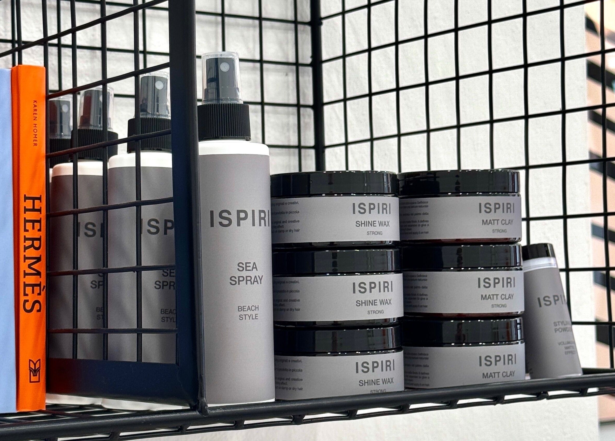 Prodotti ISPIRI STUDIO su scaffale a Verona, Veneto, IT.