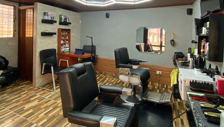 Real Stilo Barber Shop image 1