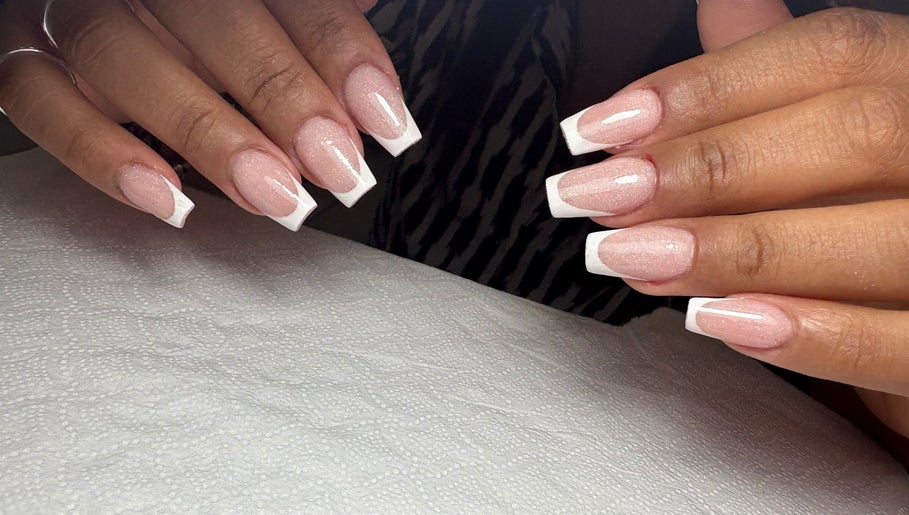 Claudia Di Sarno Nails image 1