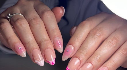 Nails Room