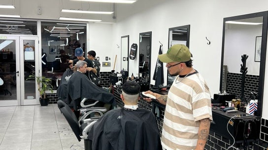 Curly's Barber