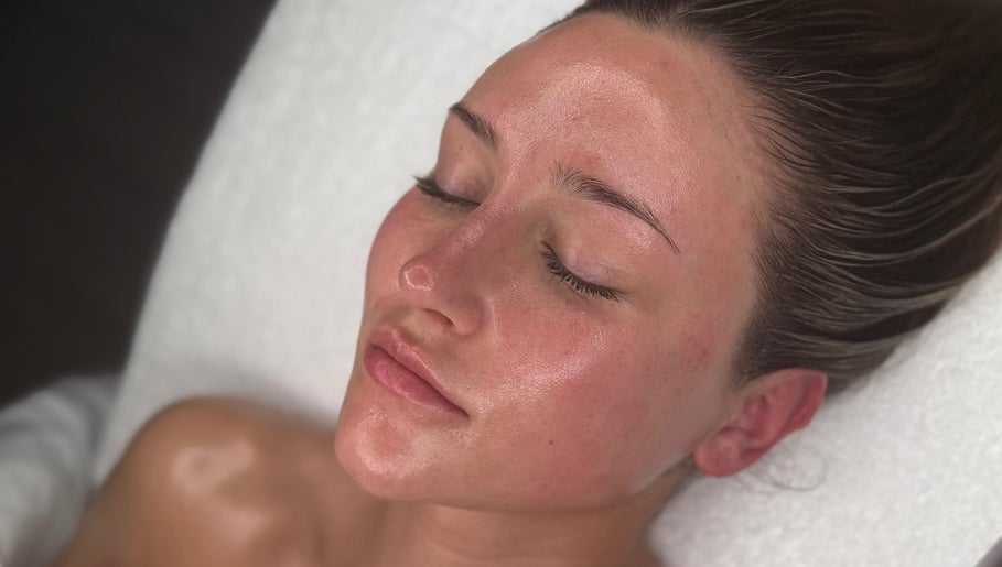 The skin studio image 1