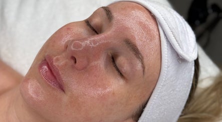 The skin studio image 2