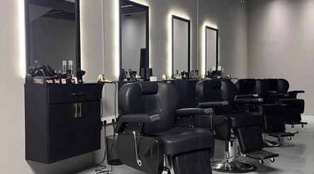 EMPIRE 99 BARBERSHOP