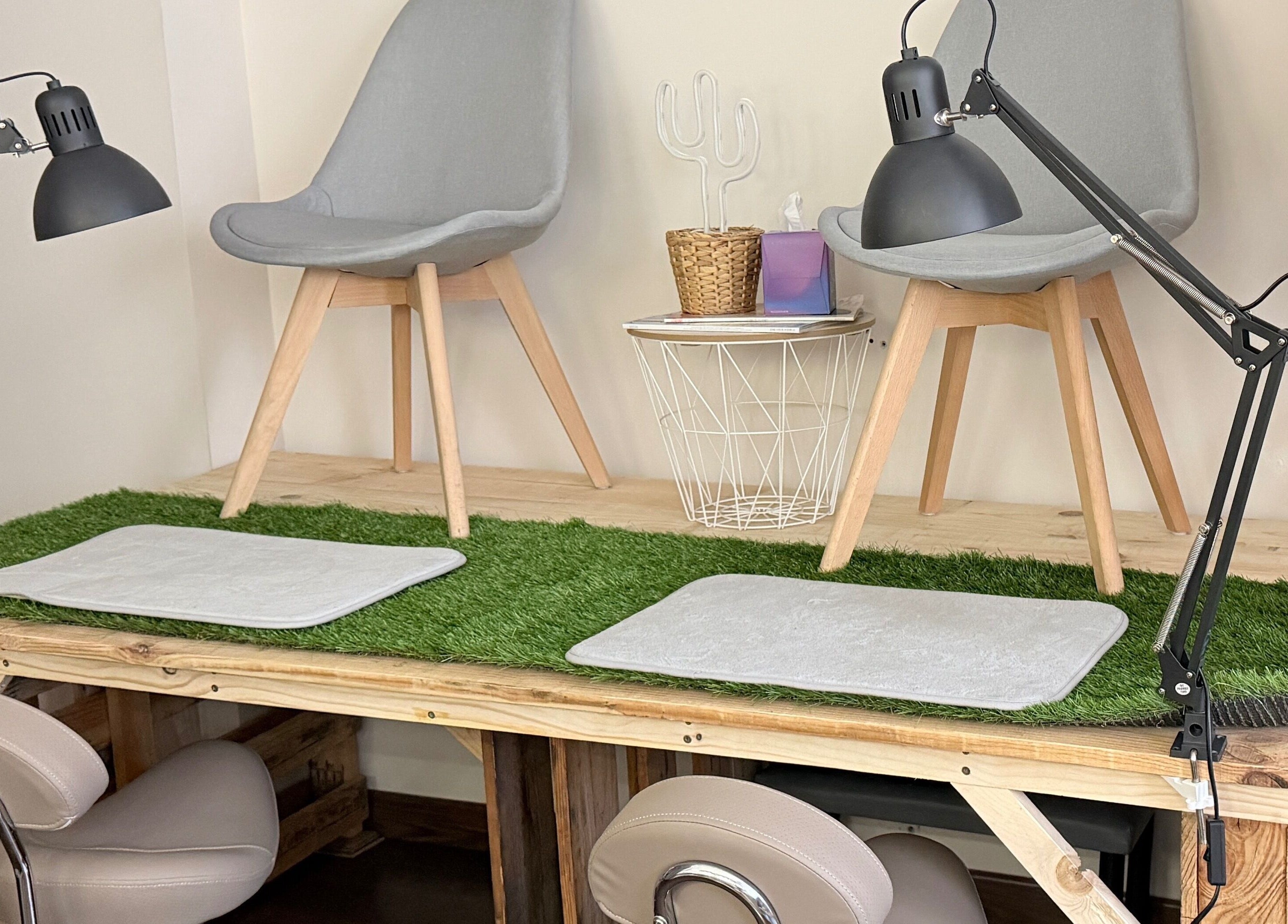 Espacio moderno en Paramio Studio, Valladolid, Castilla Y León, ES, equipado para belleza y bienestar.