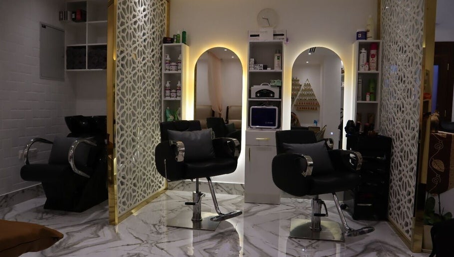 Luxurious salon chairs at Thai House Beauty and Spa, Abu Dhabi, AE for ultimate relaxation.