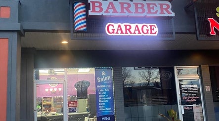 Barber Garage & Colors