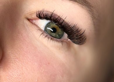 Close-up of eyelash extensions at The Lash Studio (Aberdeen), Aberdeen, Scotland, GB.