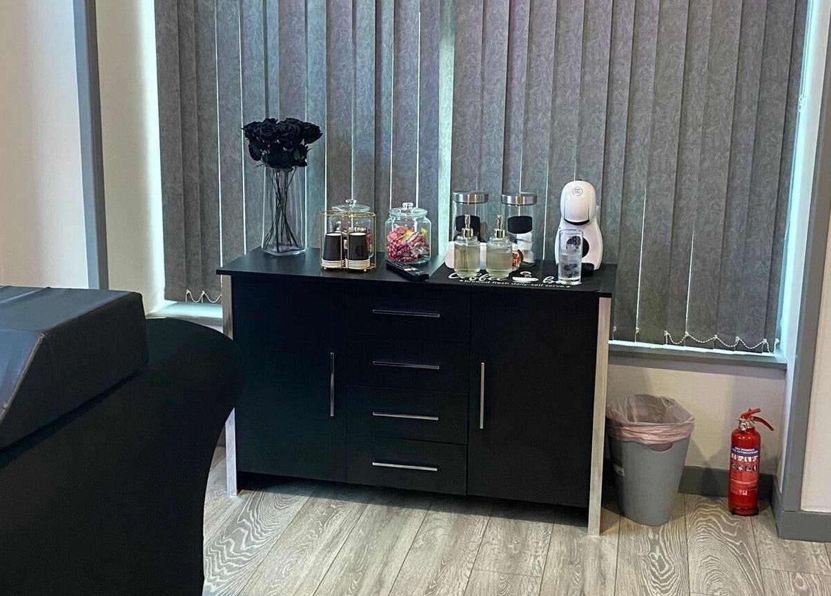 Serene interior of The Lash Studio (Aberdeen) @ PHATT FUSION, Aberdeen, Scotland, GB with soothing decor.