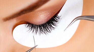 Expert lash extensions at Glam Lash Extensions & Academy in Sarasota, Florida, US showcase precision and artistry.