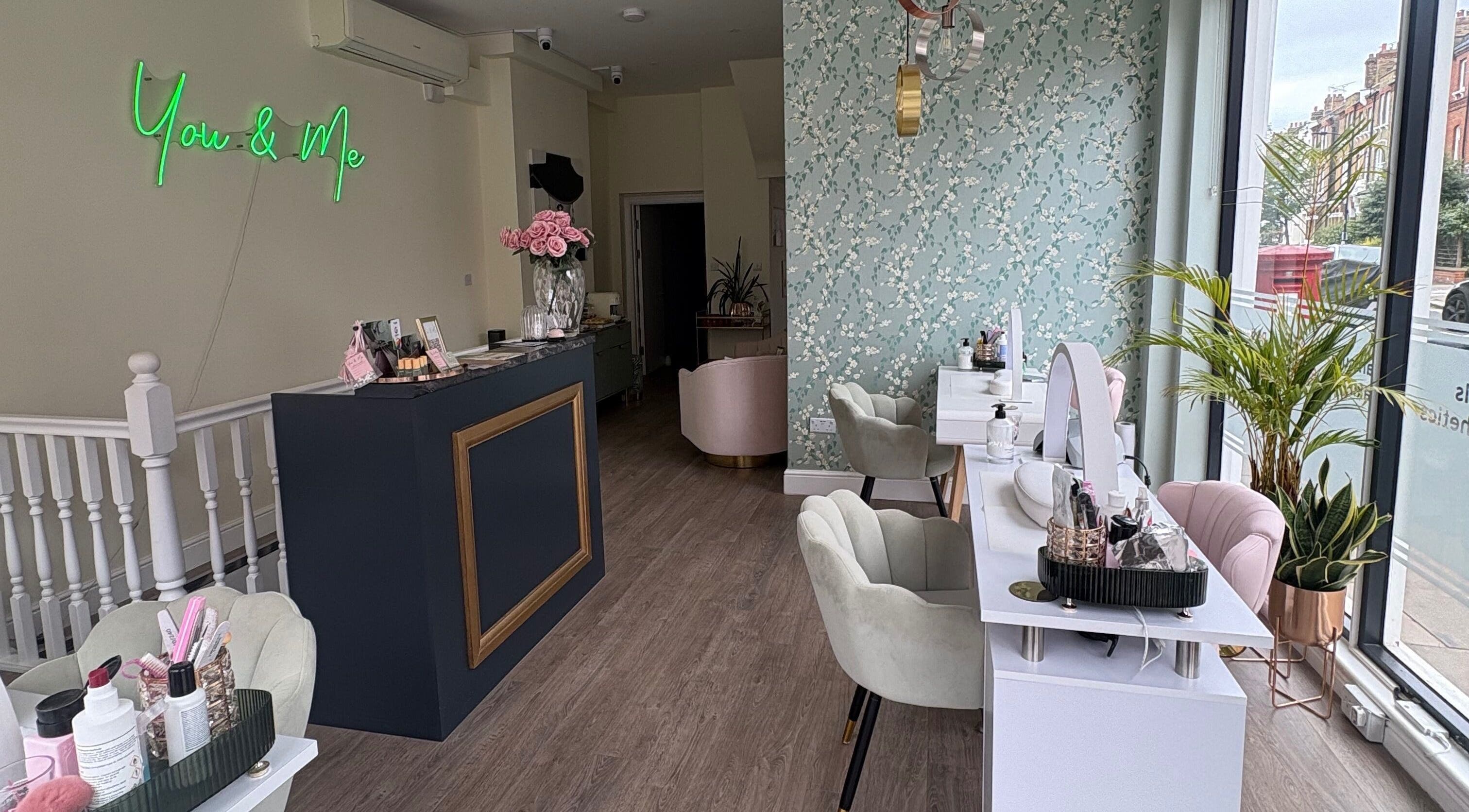 Relaxing interior of Ethereal Aesthetics in London, England, GB with stylish decor and beauty stations.