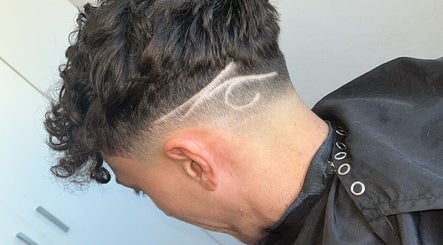 4lexbarberShop