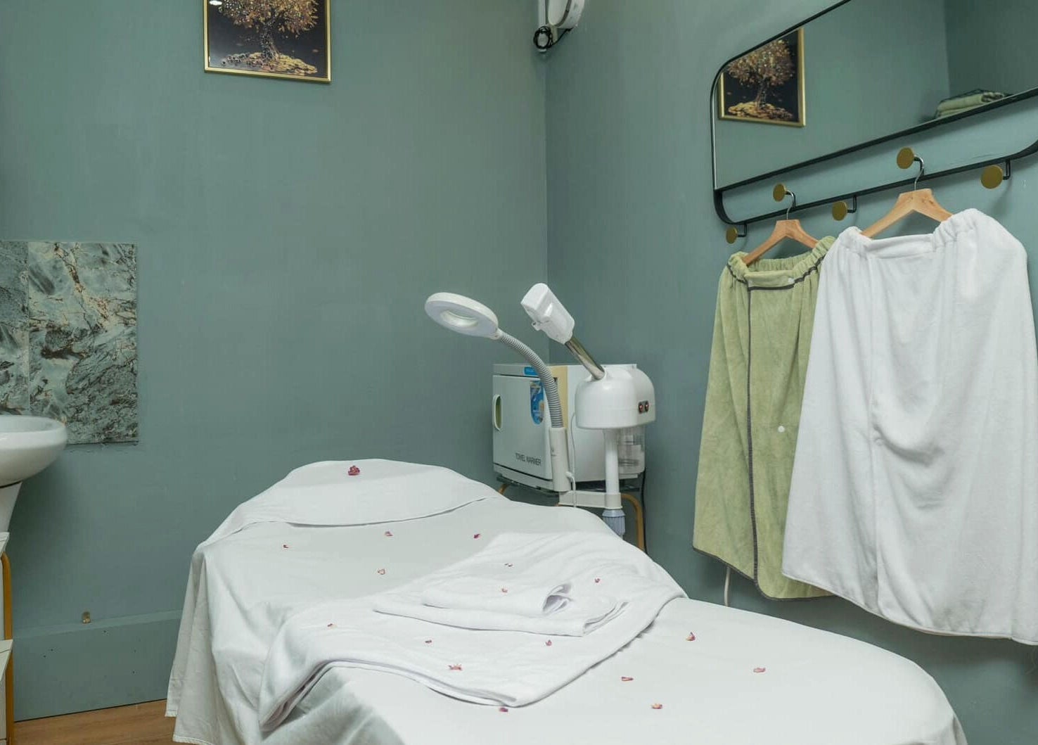 Salle de soins élégante à Nature Divine Beauty & Spa, Douala, Région Du Littoral, CM.