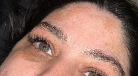 Dels lashes & Brows obrázek 2