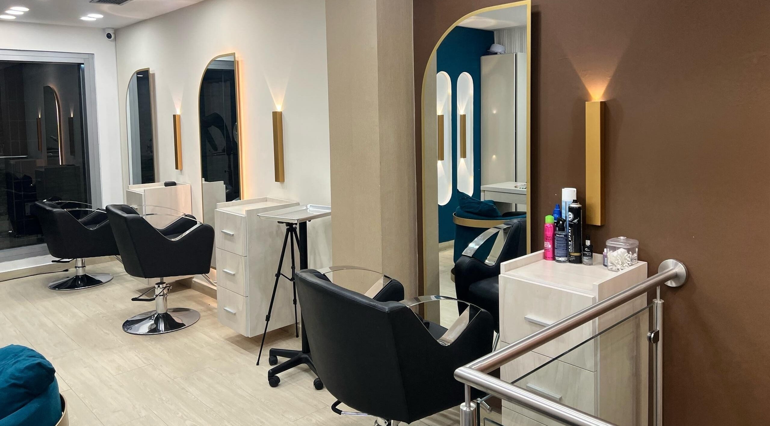 Interior del Piel Morena Salon en Naguanagua, Carabobo, VE con elegante diseño contemporáneo.