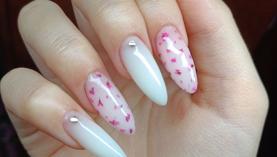 iriksmi_nails_kielce image 1