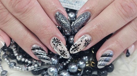 Nail Tip image 2