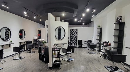 Salon Suite 26