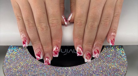 Image de H Squared Nails 3