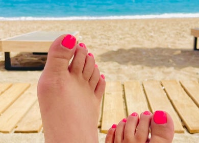 Relaxing beach day with vibrant toenails from N.SPA Mobile Beauty, London, England, GB.
