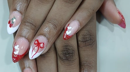 Hình ảnh 2 của Tiamarianailedit