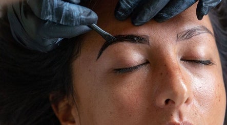 Eyebrow tinting at Schofield Beauty Co in Freshwater, New South Wales, AU offers flawless results.