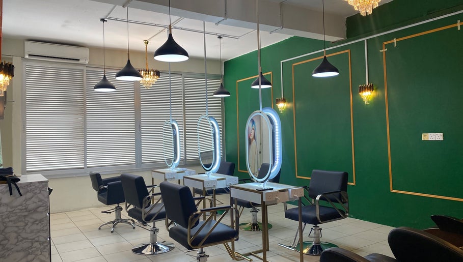 Gambar efyza salon 1